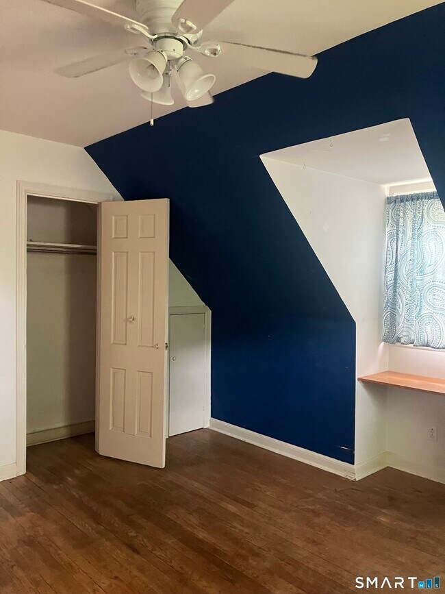 Building Photo - 155 Lakeview Terrace