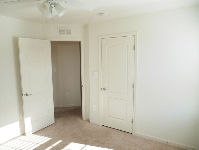 Building Photo - Large End-Unit Townhome- Owings Mills, MD