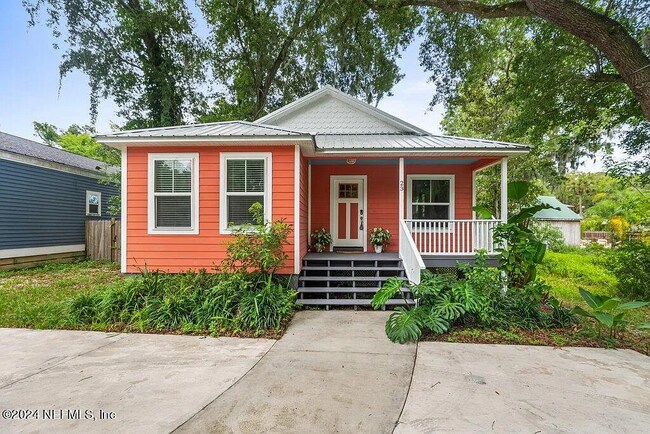 Primary Photo - 23 Davis St