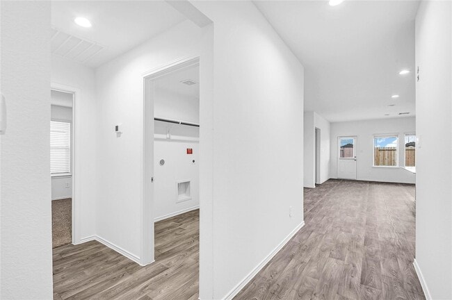 Building Photo - 2011 Woodlark Way