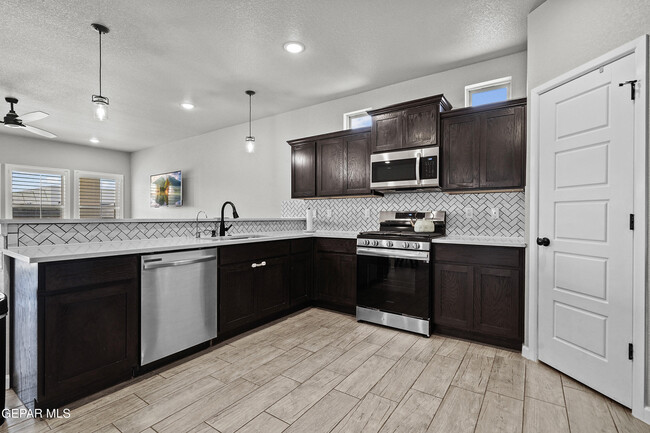 Building Photo - 2521 Mike Price Dr