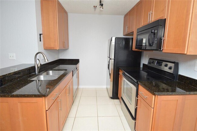 Building Photo - 10263 Gandy Blvd N