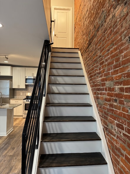 Building Photo - 2333 Gerritt St