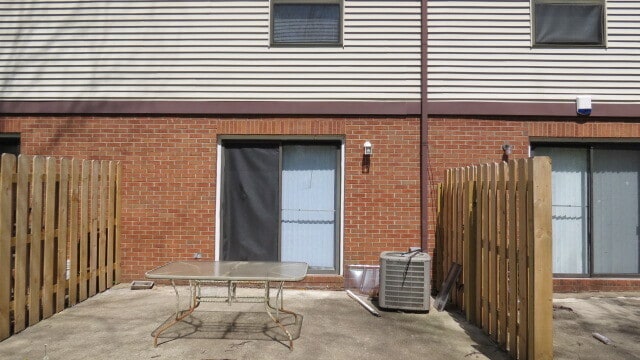 Building Photo - 2269 Hughey Dr