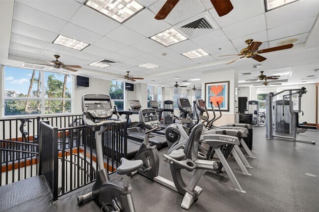 Building Photo - 19501 W Country Club Dr