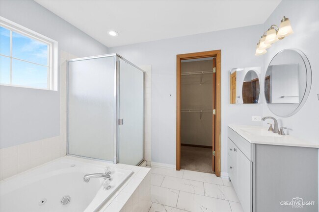 Building Photo - 2219 Beaumont Ct