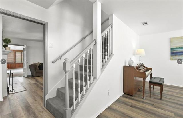 Building Photo - 1805 Country Ct