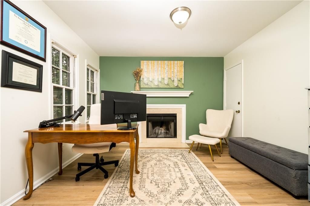 Building Photo - 127 Lablanc Way NW