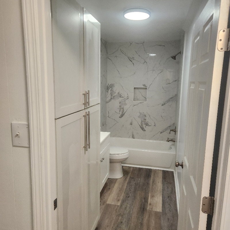 Building Photo - 308 Liston St