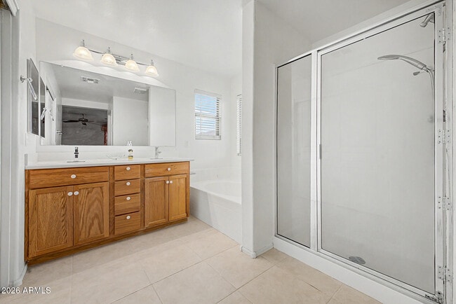 Building Photo - 3860 E Battala Ave
