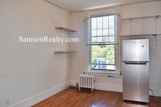 Building Photo - 257 Gano St