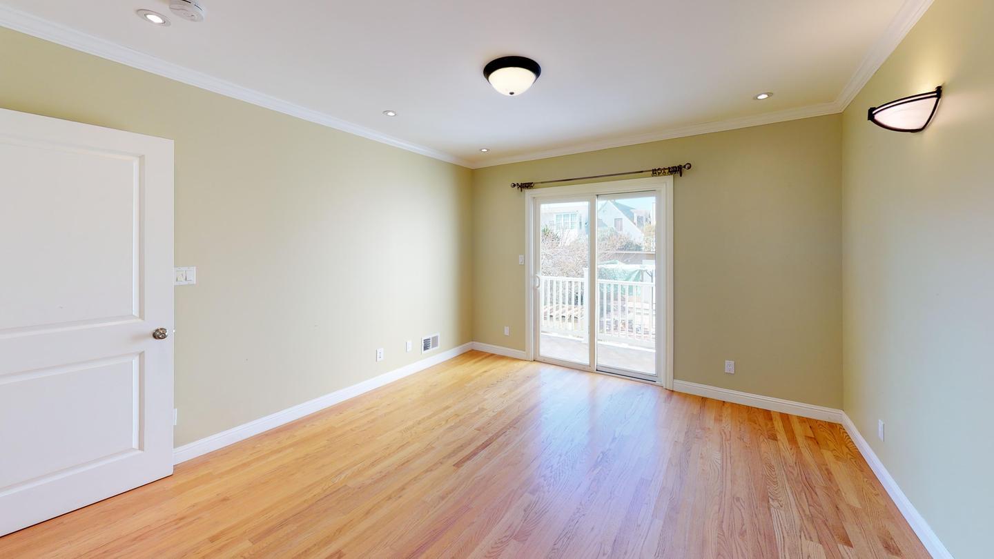 Building Photo - 1235 24th Ave