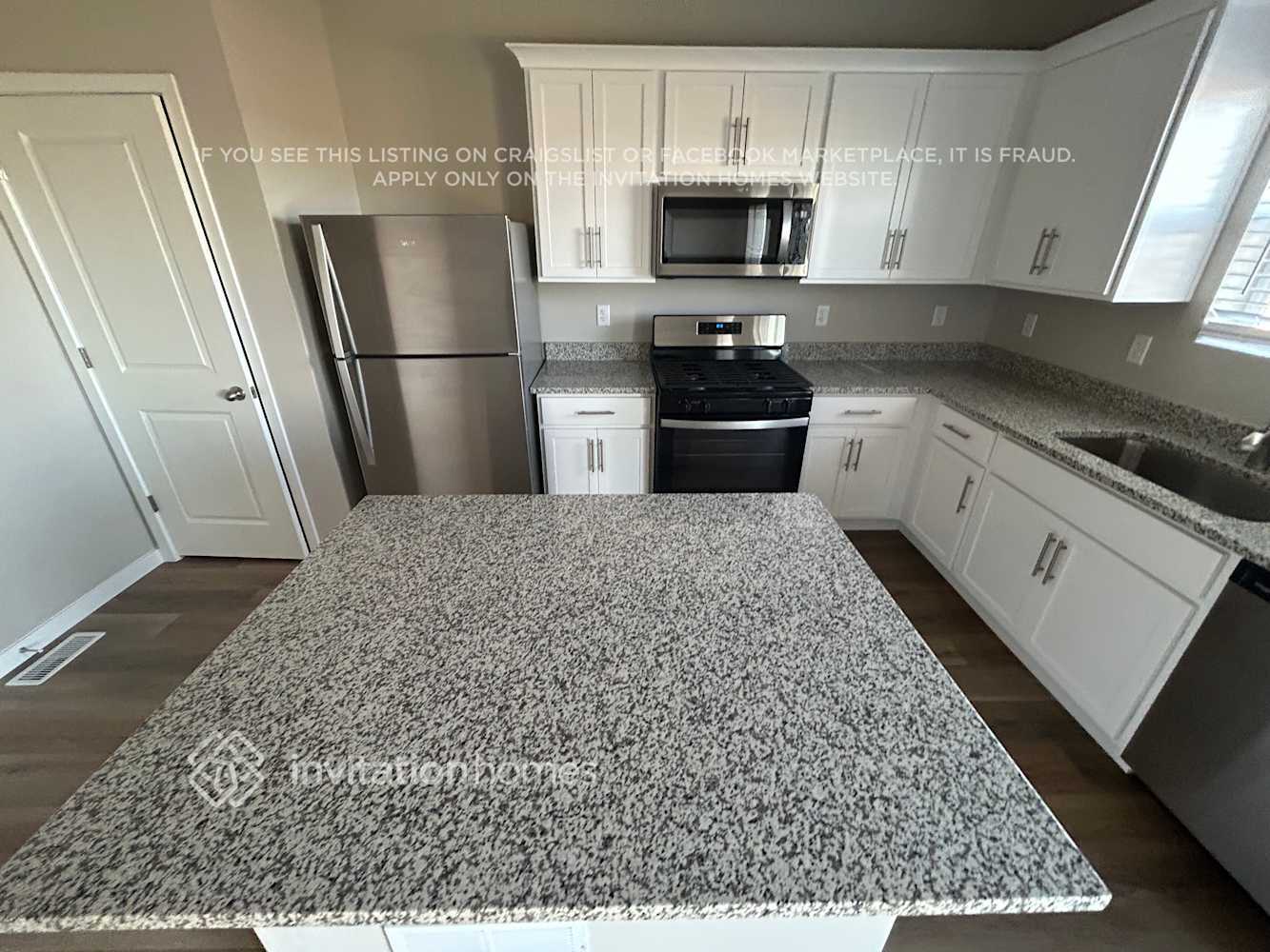 Building Photo - 7441 Slate Pl