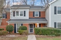 Building Photo - Charming HOME in Prime South Charlotte Location!