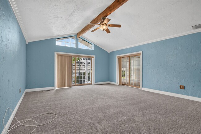 Building Photo - 414 Somerset Dr