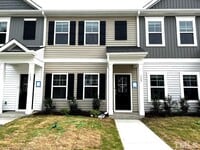 Building Photo - 3 Bedroom Townhome for Sale