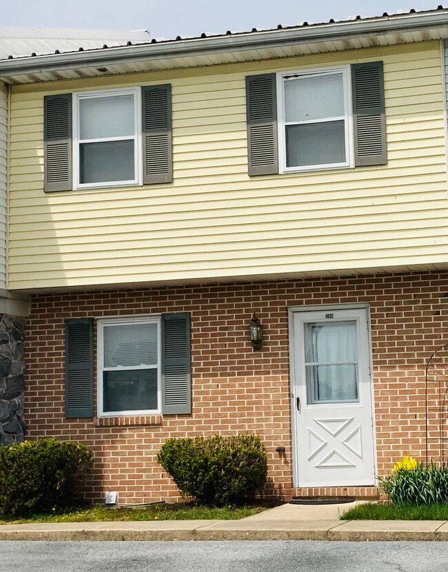 Building Photo - 209 W Hamilton Ave