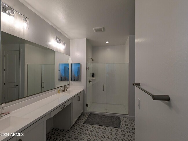 Building Photo - 2207 W Paso Trl