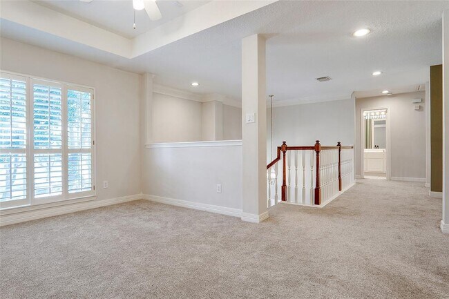 Building Photo - 5534 Chesapeake Pl