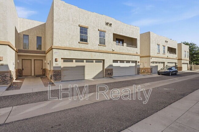 Building Photo - 15818 N 25th St