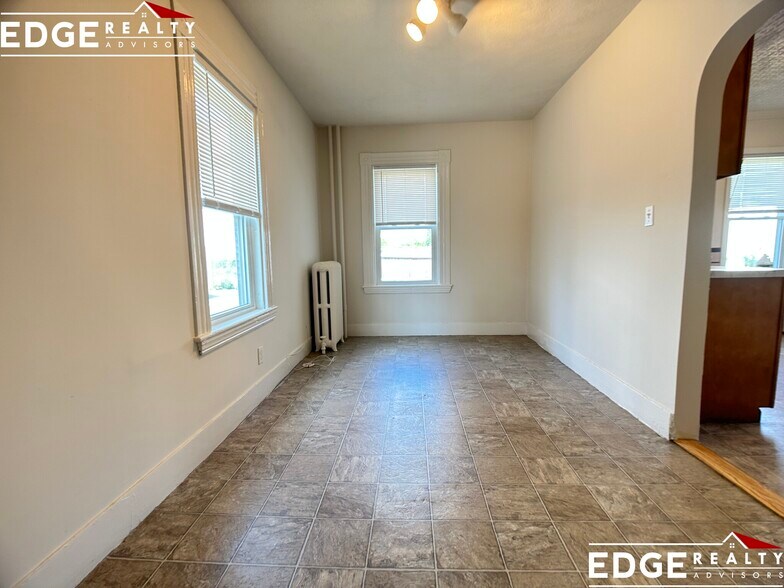 Building Photo - 33R Winship Pl