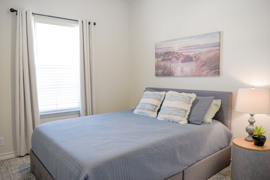 Building Photo - 21261 Millstream Bnd