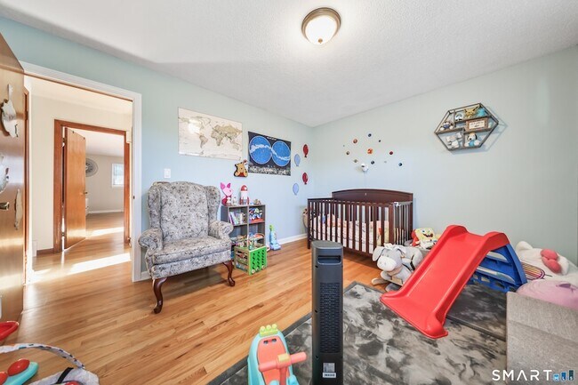 Building Photo - 41 Trout Brook Dr