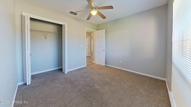 Building Photo - 1639 Spring Branch Dr W