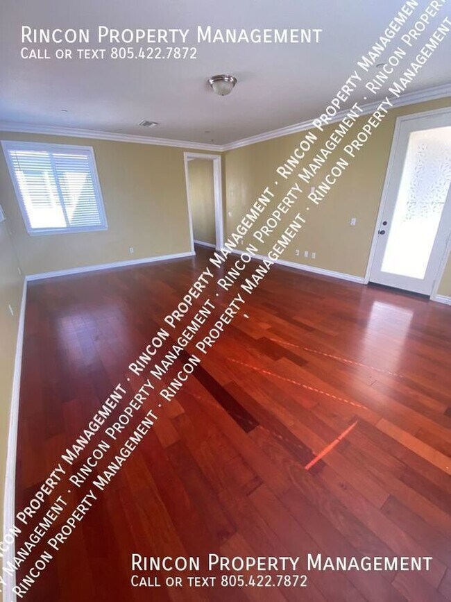 Building Photo - Elegant Long Term Large Home Rental - Load...