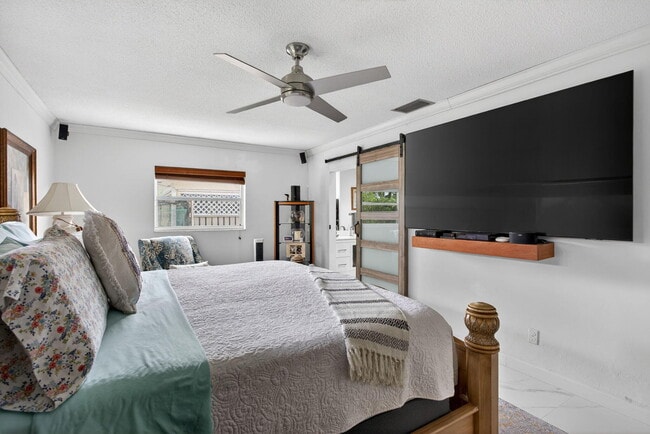 Building Photo - 6661 NW 23rd St