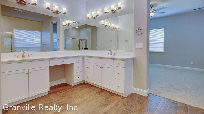 Building Photo - 4 br, 3 bath House - 1780 N. Hornet