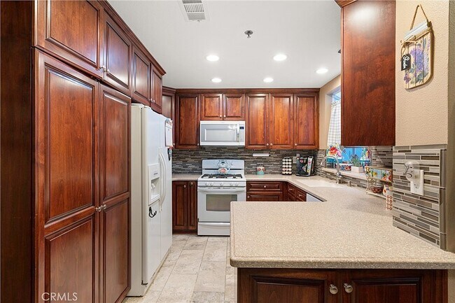 Building Photo - 10371 Garden Grove Blvd