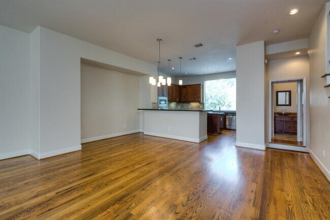 Building Photo - 6909 Staffordshire