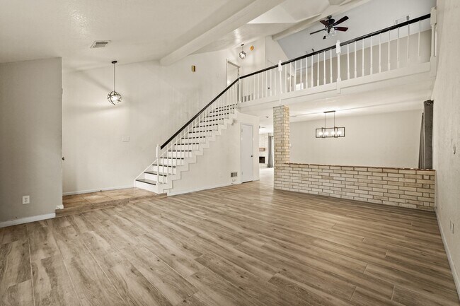Building Photo - 1714 Blindlake Dr
