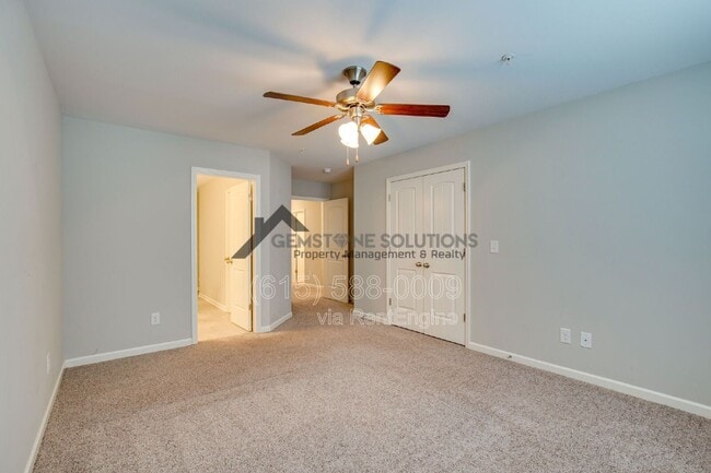 Building Photo - 4018 Commons Dr