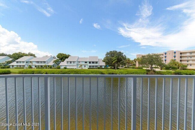 Building Photo - 6124 S River Run Dr