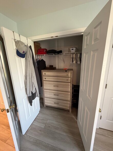 Closet - 560 Silver Sands Rd