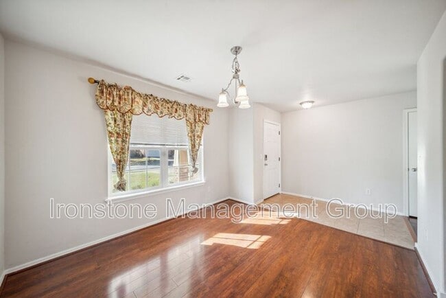 Building Photo - 6795 East 130th Pl S