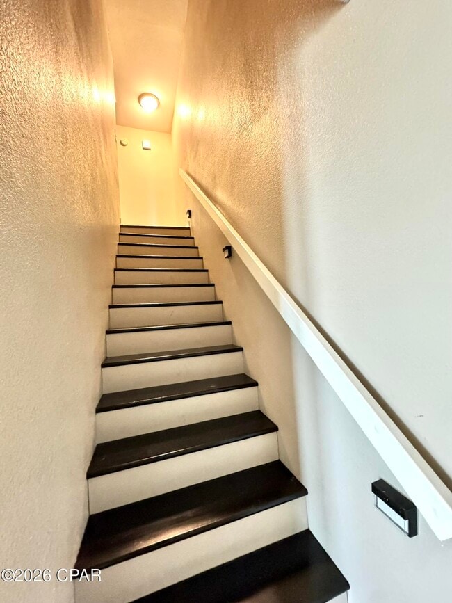 Building Photo - 2523 Johnson Dr