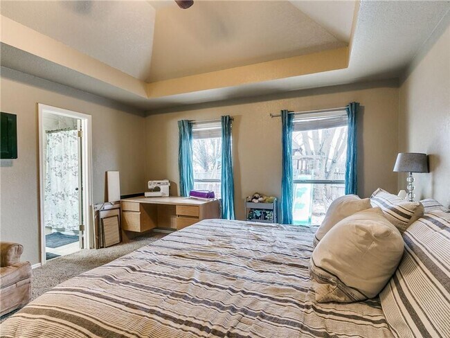 Building Photo - Gorgeous Home Located In Choctaw!!!