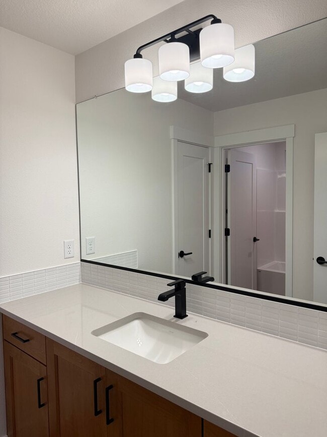 Building Photo - Brand New Home Located in Wine Country! Community Pool & Fitness Center (coming soon!)