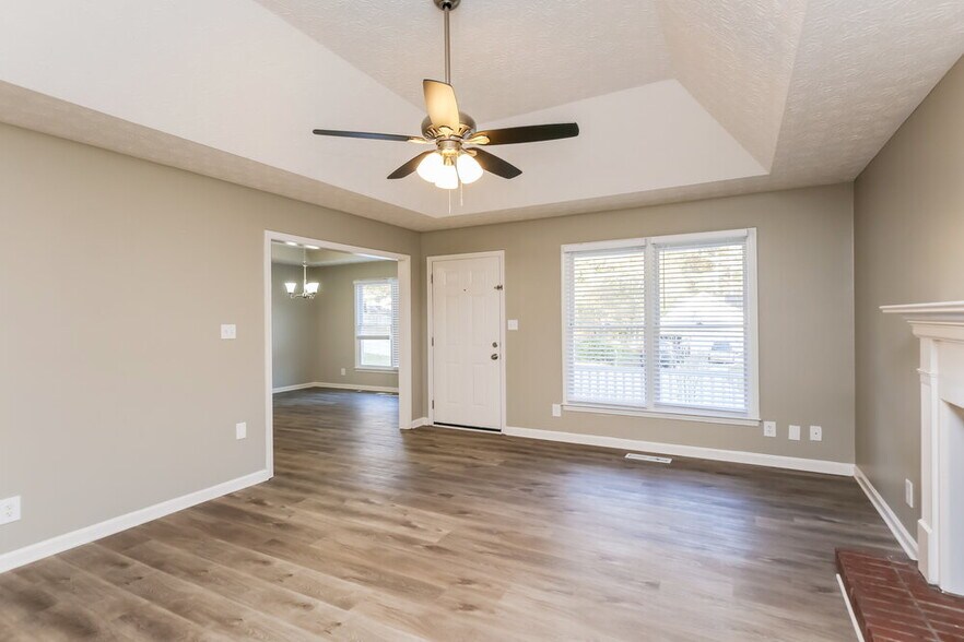 Building Photo - 306 Mary Alice Dr