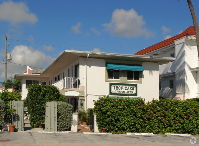 Primary Photo - Tropicasa Garden Apartments
