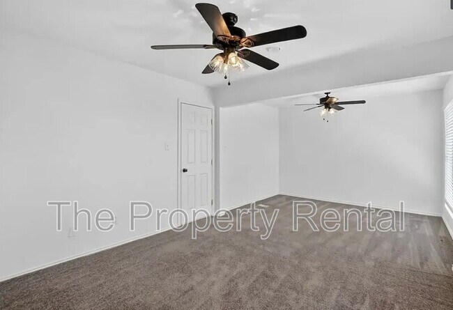 Building Photo - 3220 Preston Dr