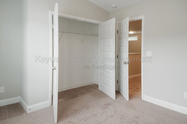 Building Photo - 4508 Chestnut Trl