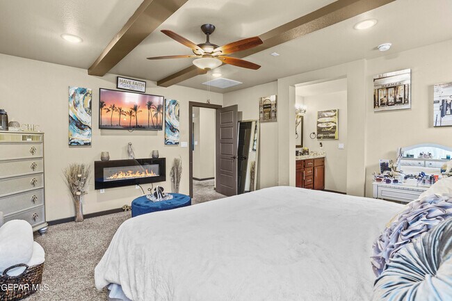 Building Photo - 1742 Breeder Cup Wy