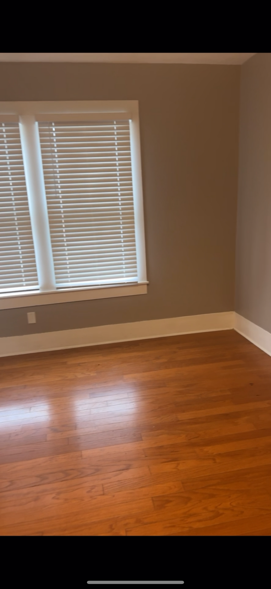 Dining Area - 1221 Grove St