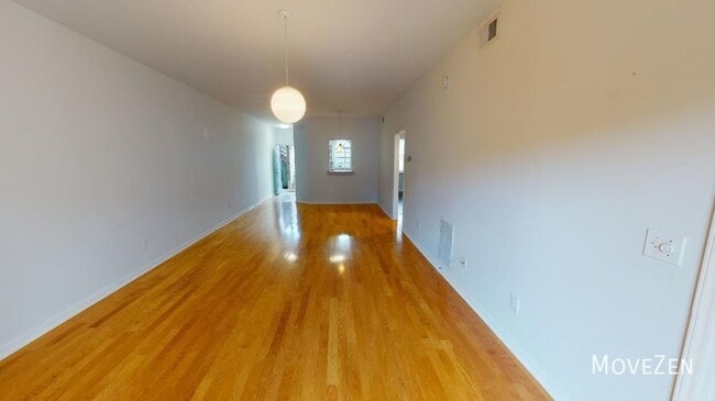 Building Photo - 729 Bragg Dr