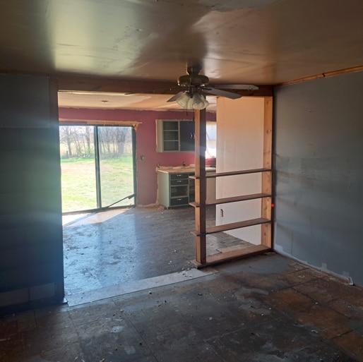 Building Photo - 2502 Lakeview Ave