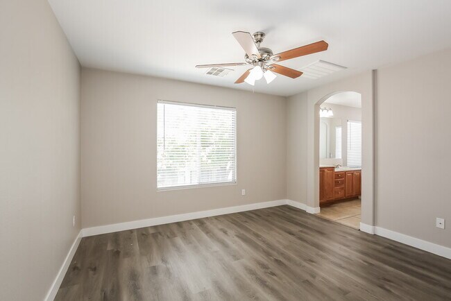 Building Photo - 9304 Freedom Heights Ave